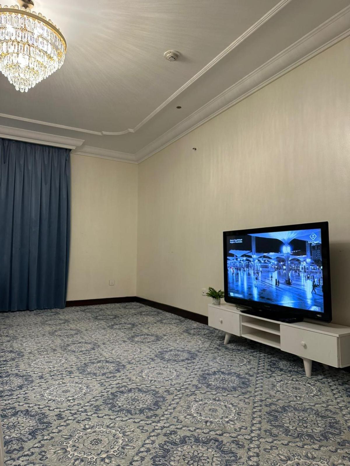 Zad Al Eman Suites Hotels Medina Rum bild
