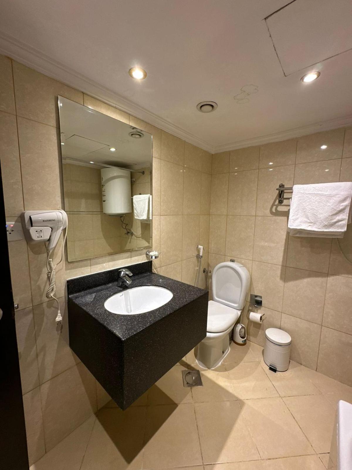 Zad Al Eman Suites Hotels Medina Rum bild
