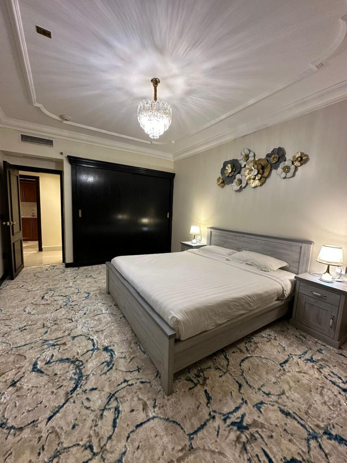 Zad Al Eman Suites Hotels Medina Rum bild